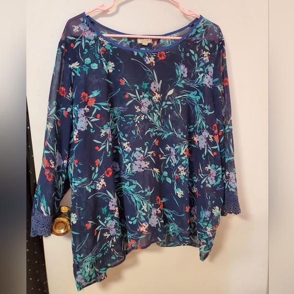 Eyeshadow Tops - Plus Size Floral Mesh Tye Back Top